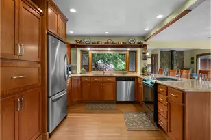 24880 E Arrah Wanna Blvd, Welches, OR 97067 - Photo 11