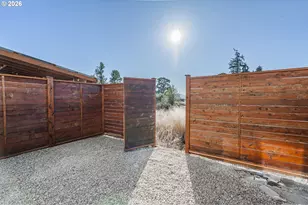 790 St Charles St, Eugene, OR 97402 - Photo 7
