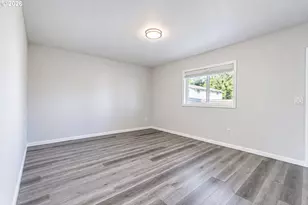 790 St Charles St, Eugene, OR 97402 - Photo 3