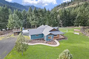 302 Scott Rd, Oakland, OR 97462 - Photo 5