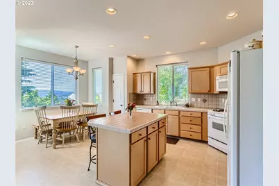 14094 SW Viewpoint Ct, Portland, OR 97224 - Photo 11