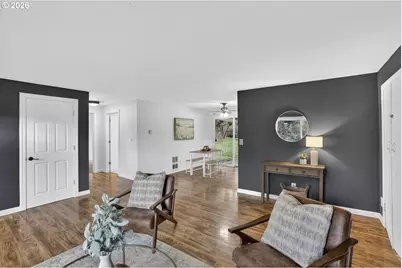 290 N 4th St, Saint Helens, OR 97051 - Photo 5