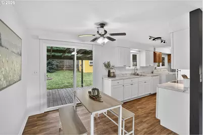 290 N 4th St, Saint Helens, OR 97051 - Photo 7