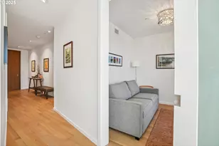 1075 NW Northrup St, Portland, OR 97209 - Photo 27