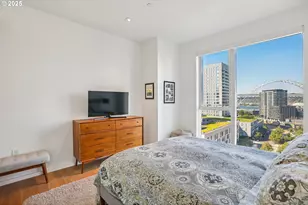 1075 NW Northrup St, Portland, OR 97209 - Photo 23