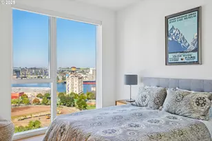 1075 NW Northrup St, Portland, OR 97209 - Photo 21