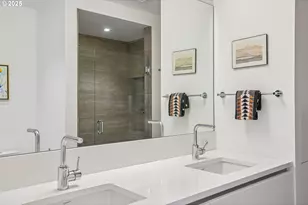 1075 NW Northrup St, Portland, OR 97209 - Photo 19