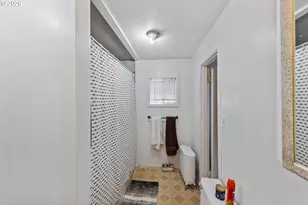 703 C St, Myrtle Point, OR 97458 - Photo 27