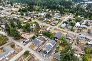 1740 Spruce St, Myrtle Point, OR 97458 - Photo 7