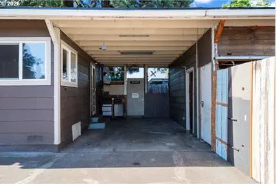 1004 S Grape St, Medford, OR 97501 - Photo 15