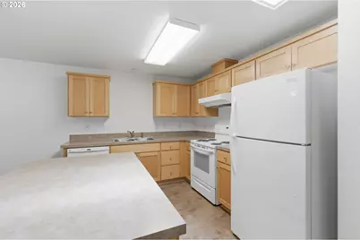 355 S King St, Salem, OR 97302 - Photo 9