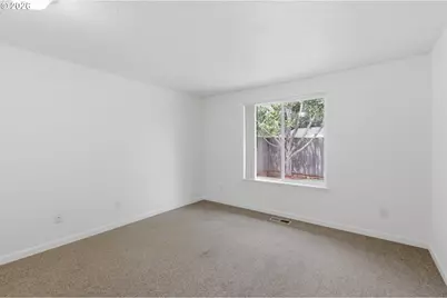 355 S King St, Salem, OR 97302 - Photo 15