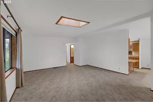 1199 N Terry St, Eugene, OR 97402 - Photo 9