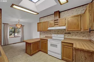 1199 N Terry St, Eugene, OR 97402 - Photo 5