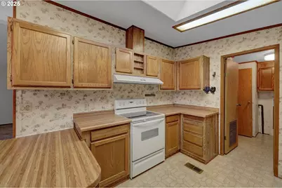 1199 N Terry St #366, Eugene, OR 97402 - Photo 5