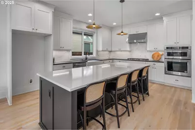 27776 SW Larkspur Ter, Wilsonville, OR 97070 - Photo 11