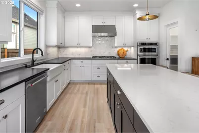 27776 SW Larkspur Ter, Wilsonville, OR 97070 - Photo 15