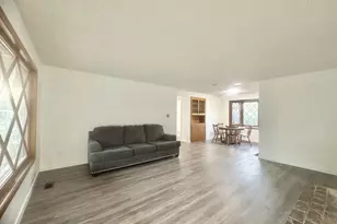 18505 SE Clinton St, Gresham, OR 97030 - Photo 3