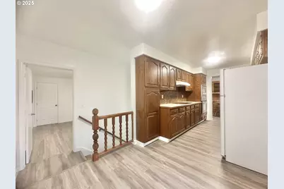 18505 SE Clinton St, Gresham, OR 97030 - Photo 11