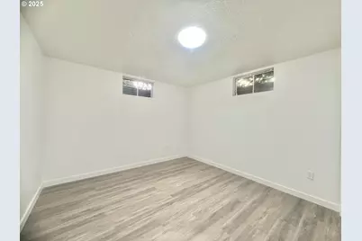 18505 SE Clinton St, Gresham, OR 97030 - Photo 31