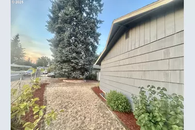 18505 SE Clinton St, Gresham, OR 97030 - Photo 39