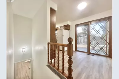 18505 SE Clinton St, Gresham, OR 97030 - Photo 13