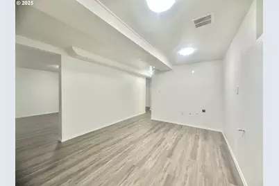 18505 SE Clinton St, Gresham, OR 97030 - Photo 23