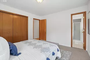 1733 SW Custer St, Portland, OR 97219 - Photo 17