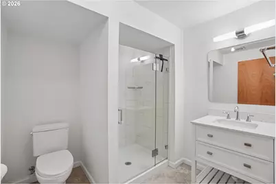 1733 SW Custer St, Portland, OR 97219 - Photo 23