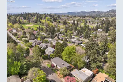 1733 SW Custer St, Portland, OR 97219 - Photo 33