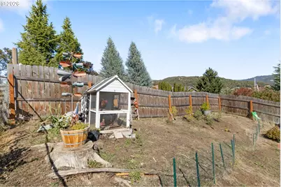 2196 NW Andrea St, Roseburg, OR 97471 - Photo 45
