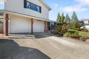 2196 NW Andrea St, Roseburg, OR 97471 - Photo 5