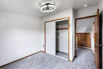 3004 Oak St, Longview, WA 98632 - Photo 25