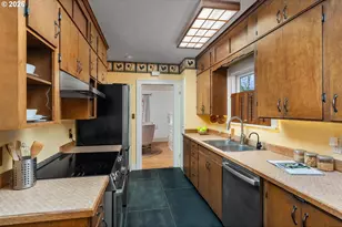 3748 NE 23rd Ave, Portland, OR 97212 - Photo 13