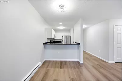 318 NE Roberts Ave #204, Gresham, OR 97030 - Photo 11