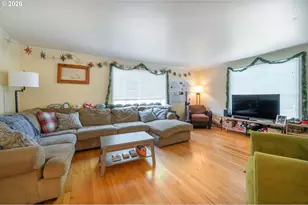 2273 Kincaid St, Eugene, OR 97405 - Photo 9