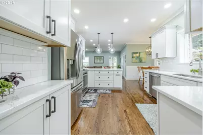 2588 W 28th Ave, Eugene, OR 97405 - Photo 9