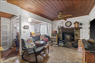 33930 E Hist Columbia River Hwy, Corbett, OR 97019 - Photo 3