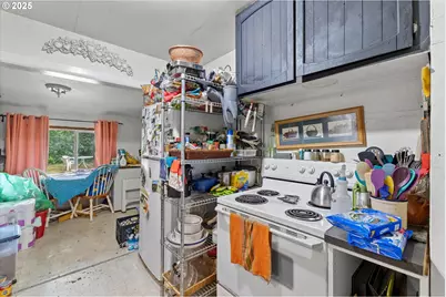 33930 E Hist Columbia River Hwy, Corbett, OR 97019 - Photo 11