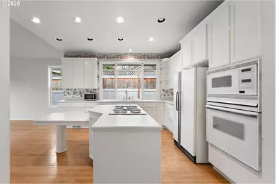 16121 NW Canterwood Way, Portland, OR 97229 - Photo 17