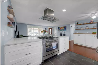 1036 Oak St, Junction City, OR 97448 - Photo 13