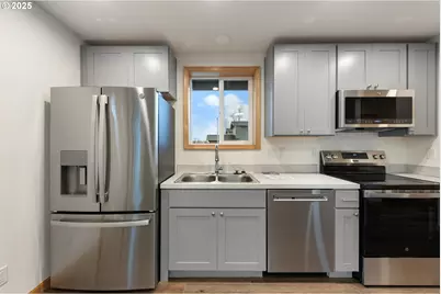 750 St Charles St, Eugene, OR 97402 - Photo 7