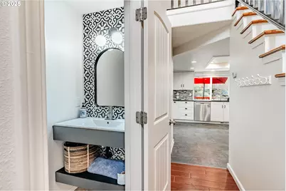 4043 SE Harmony Pl, Camas, WA 98607 - Photo 9