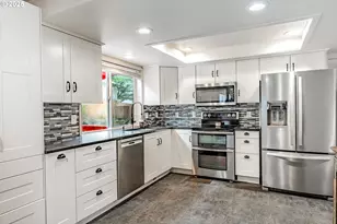 4043 SE Harmony Pl, Camas, WA 98607 - Photo 11