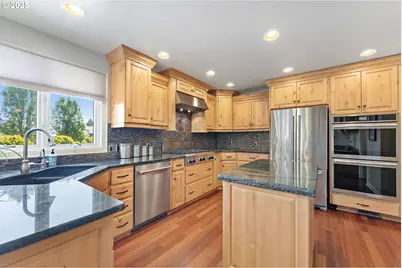 14170 SW 119th Pl, Portland, OR 97224 - Photo 11