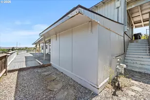 300 Hillcrest Dr, Baker City, OR 97814 - Photo 45