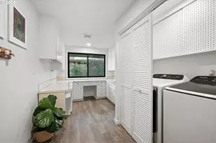 2430 Wilson Dr, Eugene, OR 97405 - Photo 19