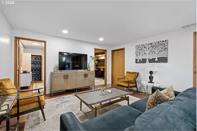 2430 Wilson Dr, Eugene, OR 97405 - Photo 37