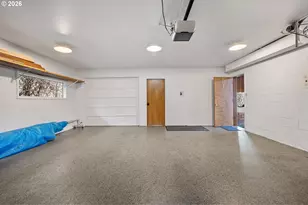 2430 Wilson Dr, Eugene, OR 97405 - Photo 43