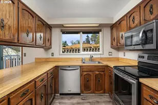 18320 Chris Ct, Gladstone, OR 97027 - Photo 13